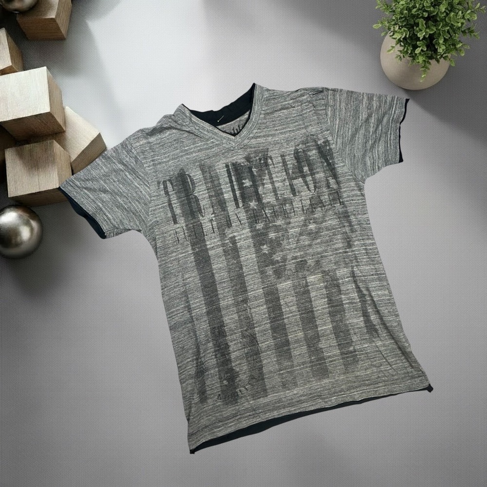 Nobility Vintage Y2K Grunge Graphic V-Neck T-Shirt Grey Small 1696